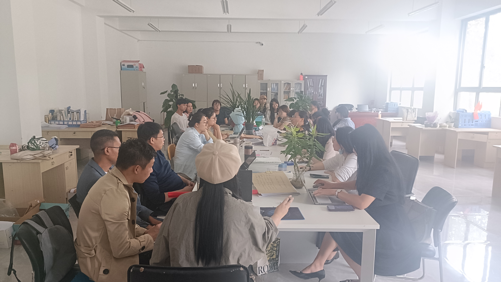 筑牢教育之魂，引領(lǐng)教師成長