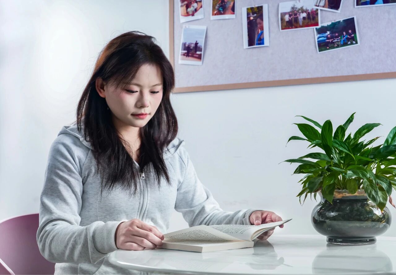 以仁心守初心，以勤勉筑未來(lái) | 省政府獎(jiǎng)學(xué)金獲得者李雙鳳專訪