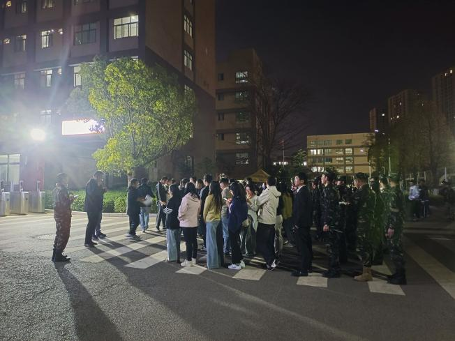 加強(qiáng)隱患排查 筑牢安全防線——學(xué)校開展宿舍安全大檢查專項(xiàng)行動(dòng)