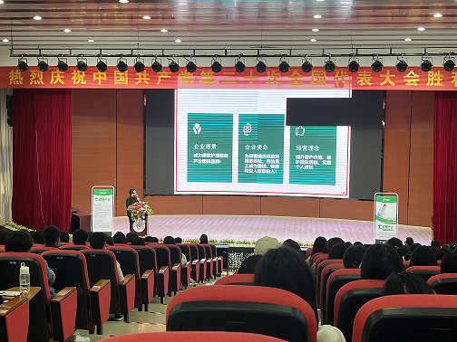 企業(yè)招聘進(jìn)校忙 就業(yè)服務(wù)不打烊