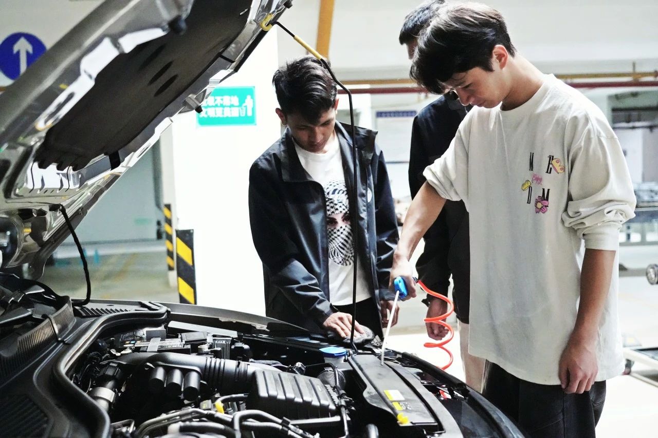 【走進(jìn)云商】數(shù)字信息技術(shù)學(xué)院 | 以數(shù)智技術(shù) 鑄工匠之才